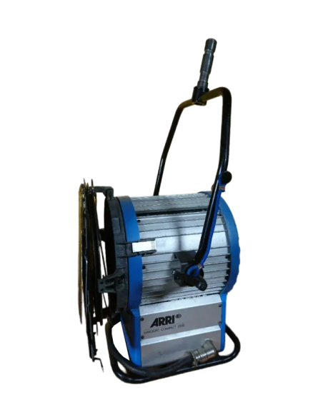 ARRI Compact HMI 2500-Watt Fresnel Light Kit