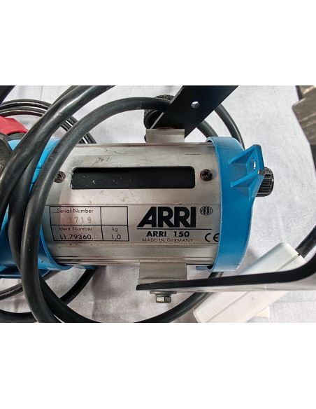 ARRI 150 W Prijenosni lagani Fresnelov reflektor