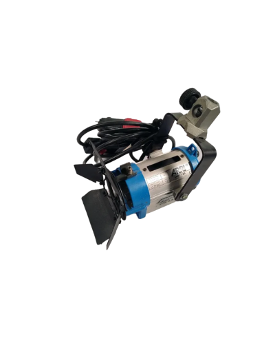 ARRI 150 W Prijenosni lagani Fresnelov reflektor