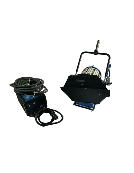 ARRI Compact 1200-Watt HMI Fresnel Kit