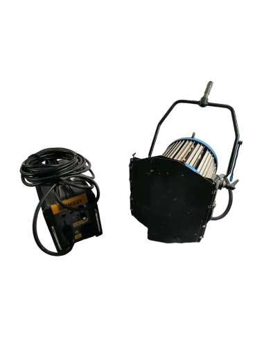 ARRI Compact HMI 2500-Watt Fresnel Light Kit