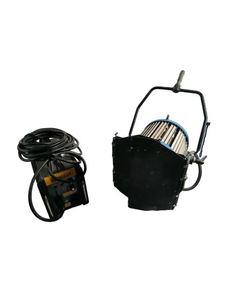 ARRI Compact HMI 2500-Watt Fresnel Light Kit