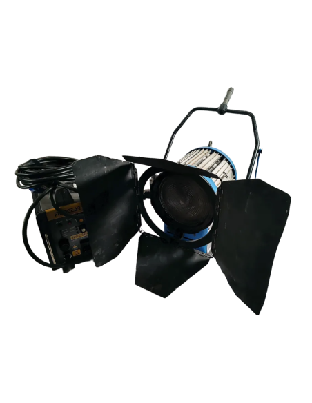 ARRI Compact HMI 2500-Watt Fresnel Light Kit