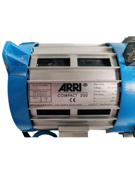 ARRI Compact 200 Fresnel