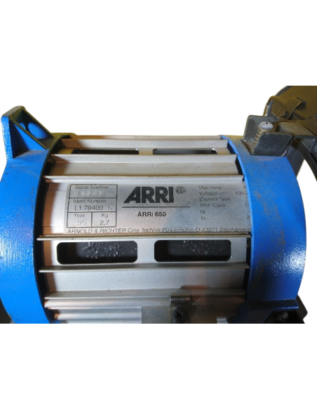 Arri 650 W Plus prijenosni lagani Fresnelov reflektor