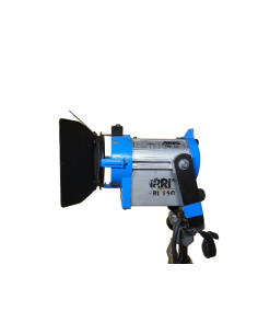 ARRI 150 W Prijenosni lagani Fresnelov reflektor